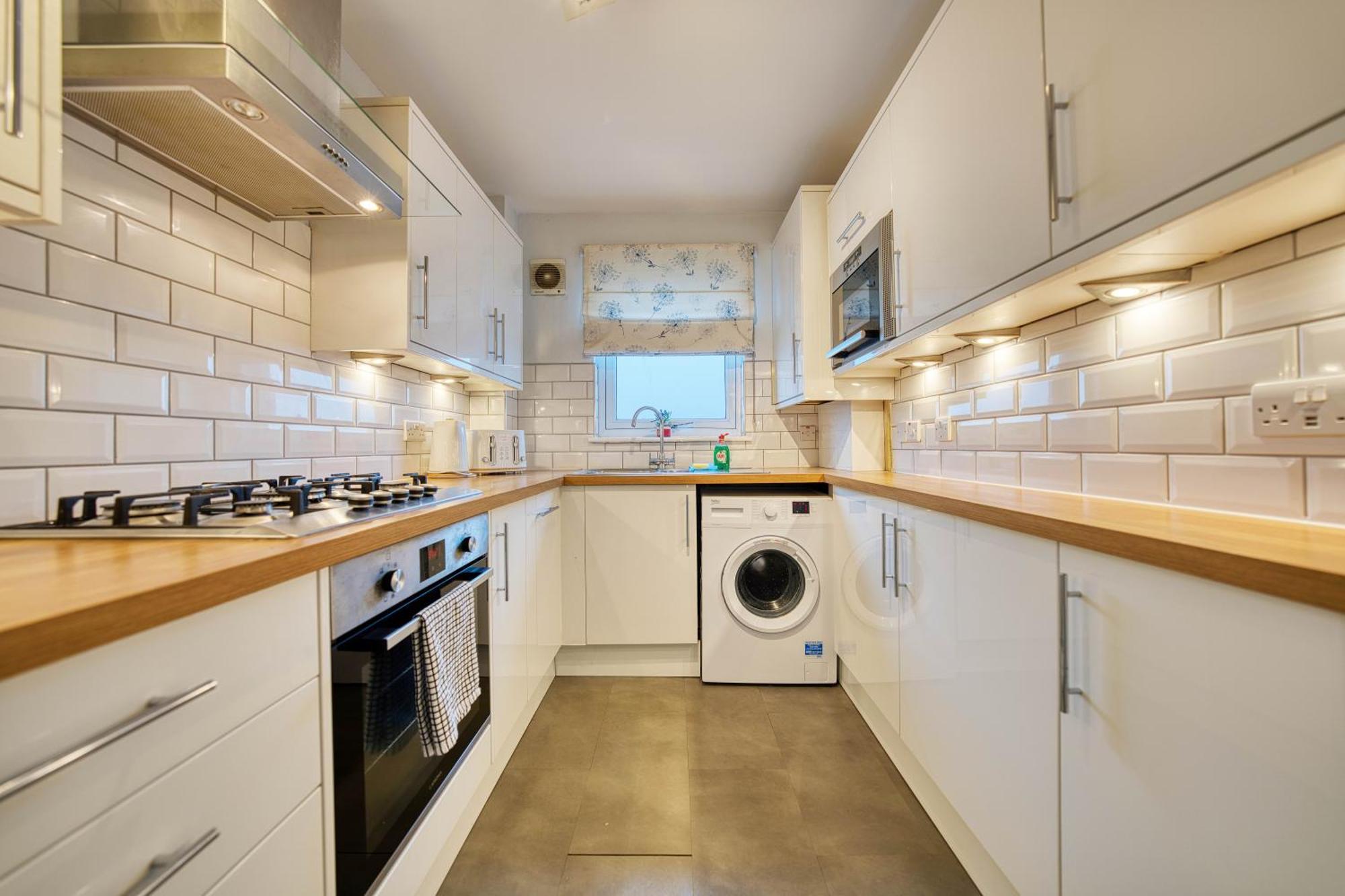 Апартаменты Modern 2 Bed Flat With Free Parking Глазго Экстерьер фото